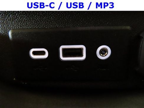 Used 2023 Chevrolet Malibu LT image 9