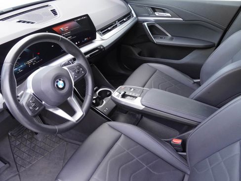 Used 2024 BMW X1 xDrive28i w/ Convenience Package AWD/4WD image 9