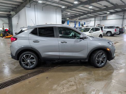 Used 2023 Buick Encore GX Select w/ Safety Package II image 2