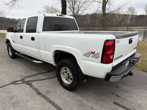 Used 2005 Chevrolet Silverado 2500 LS w/ Heavy-Duty Power Package image 5