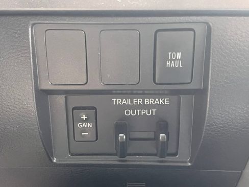 Used 2020 Toyota Tundra SR5 w/ SR5 Upgrade Package RWD image 25