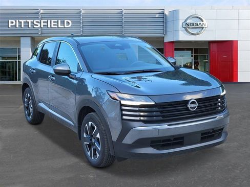 New 2025 Nissan Kicks SV w/ Charging Package image 1