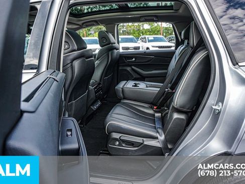 Used 2023 Acura MDX SH-AWD w/ Advance Package image 21