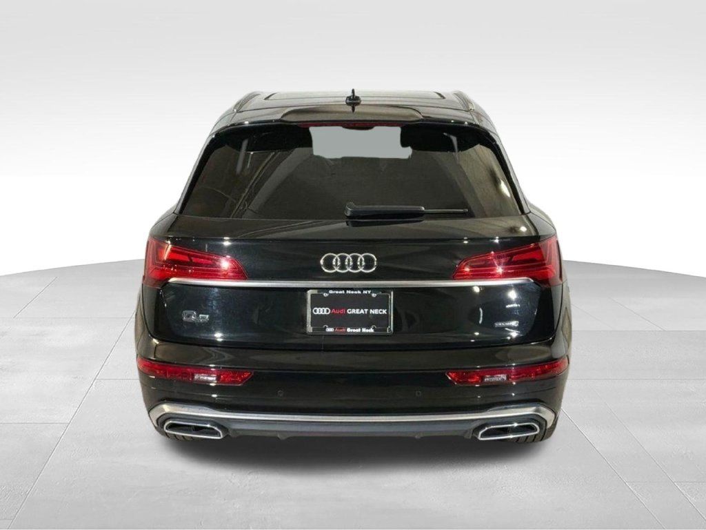 Used 2023 Audi Q5 e Premium w/ Convenience Package AWD/4WD image 19