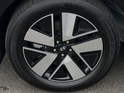 New 2026 Hyundai Ioniq 9 SEL image 6