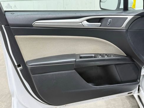 Used 2017 Ford Fusion S image 20