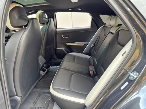 Used 2025 Kia K4 GT-Line w/ GT-Line Premium Package FWD image 39