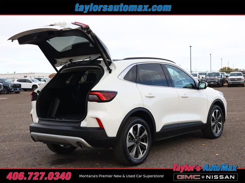 Used 2023 Ford Escape Platinum image 34
