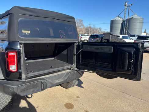 Used 2023 Ford Bronco Big Bend w/ Sasquatch Package image 6