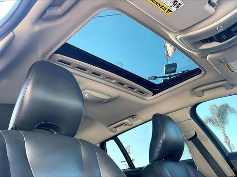 Used 2016 Volvo V60 T5 Premier w/ Technology Package image 22