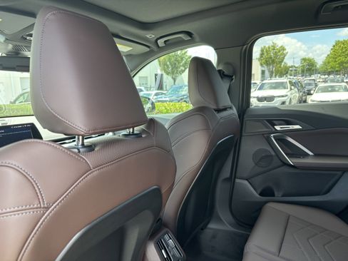 Certified 2025 BMW X1 xDrive28i w/ Technology Package image 34