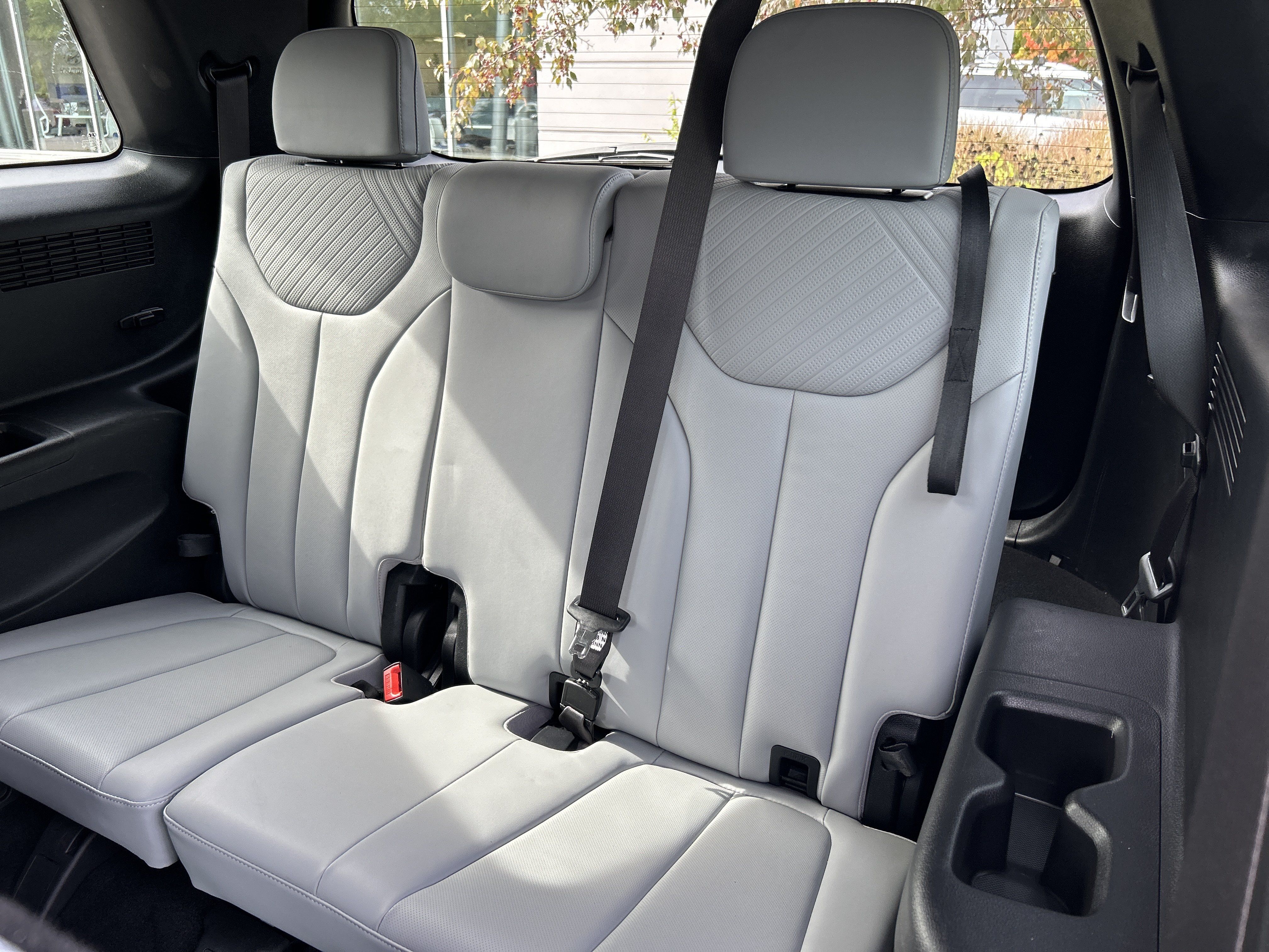 Certified 2025 Hyundai Palisade SEL AWD/4WD image 17
