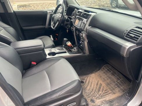 Used 2015 Toyota 4Runner SR5 image 23