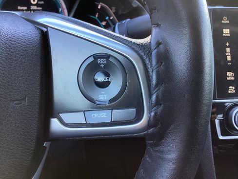 Used 2018 Honda Civic EX image 19