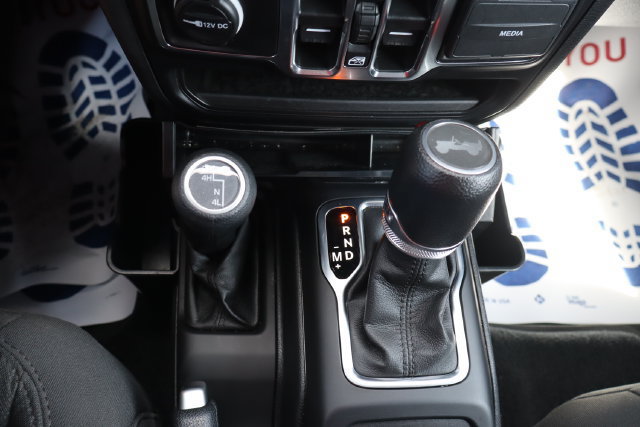 Used 2023 Jeep Wrangler Unlimited Sport AWD/4WD image 32