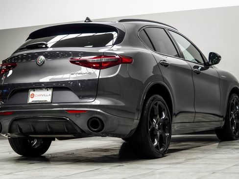 Used 2023 Alfa Romeo Stelvio Veloce image 13