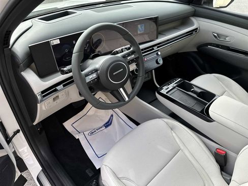 New 2026 Hyundai Tucson Limited image 8