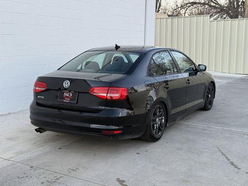 Used 2015 Volkswagen Jetta S image 7