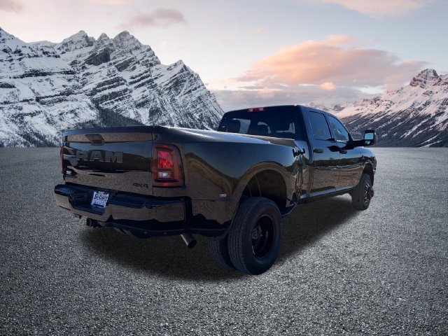 New 2027 RAM 3500 Big Horn AWD/4WD image 7