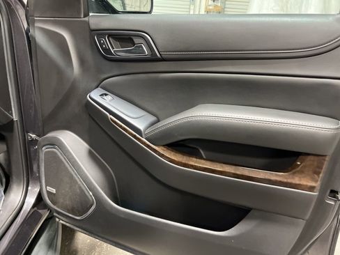 Used 2015 Chevrolet Tahoe LT image 11