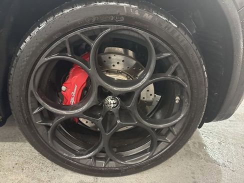 Used 2023 Alfa Romeo Stelvio Quadrifoglio w/ Active Assist Plus Package image 23