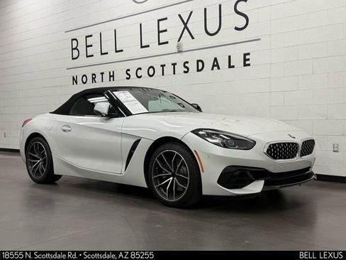 Used 2019 BMW Z4 sDrive30i w/ Convenience Package image 2