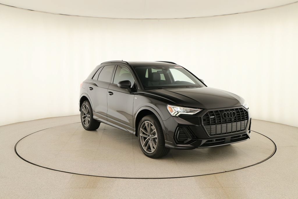 Used 2024 Audi Q3 2.0T Premium w/ Convenience Package AWD/4WD image 10