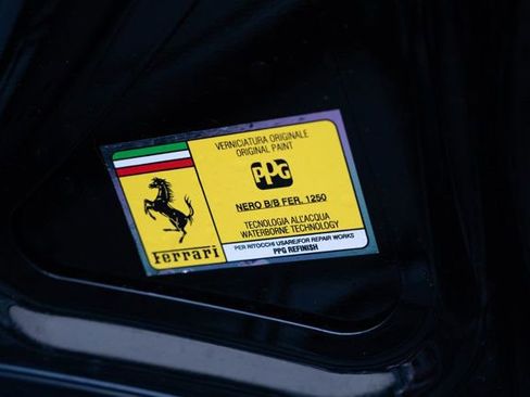 Used 2025 Ferrari Roma Spider image 16