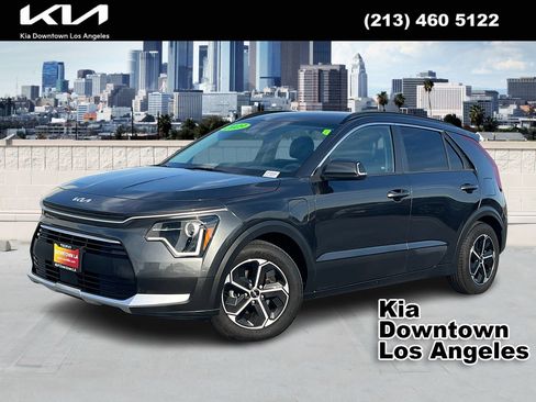 Used 2023 Kia Niro EX image 1