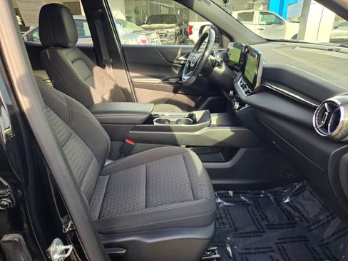 Certified 2025 Chevrolet Equinox LT image 6