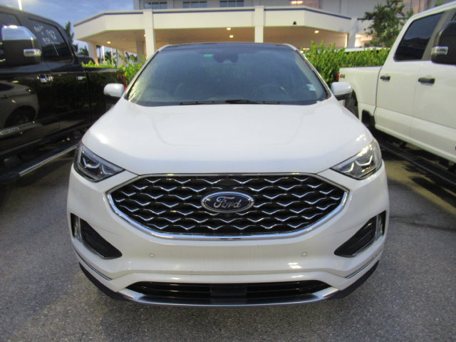 Used 2022 Ford Edge Titanium w/ Equipment Group 301A AWD/4WD image 2
