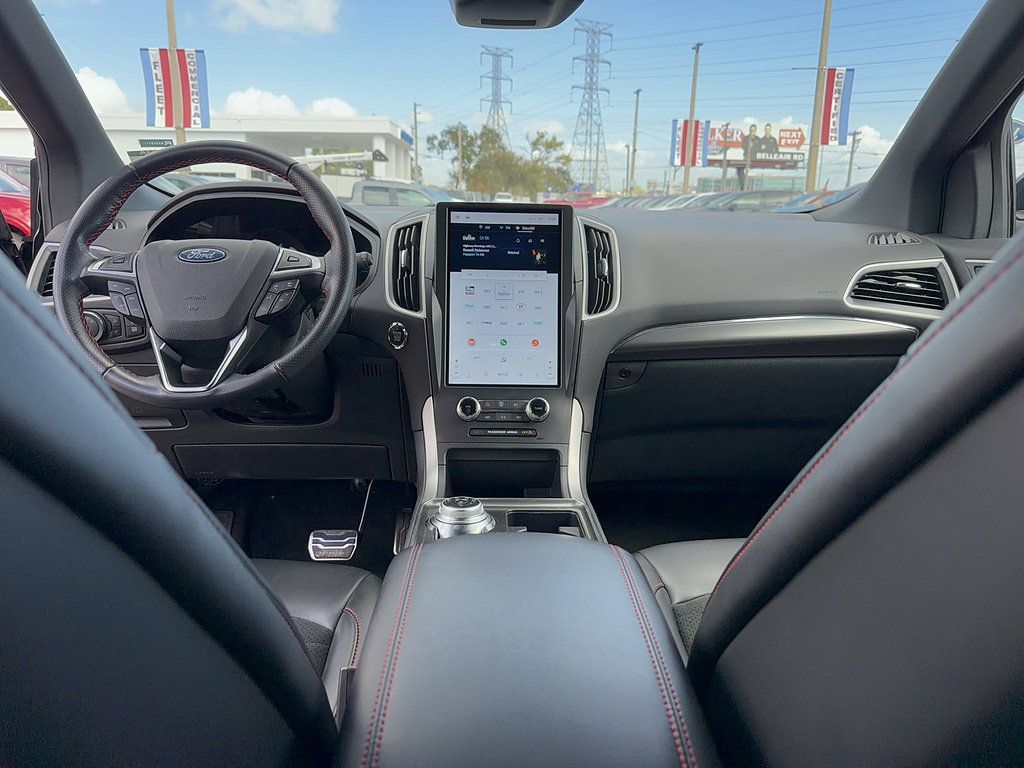 Certified 2024 Ford Edge ST-Line AWD/4WD image 25