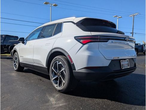 New 2026 Chevrolet Equinox EV LT image 5