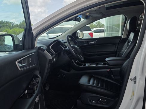 Used 2019 Ford Edge SEL w/ Equipment Group 201A AWD/4WD image 17