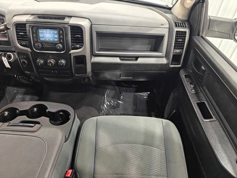 Used 2017 RAM 1500 ST w/ SXT Appearance Group AWD/4WD image 23