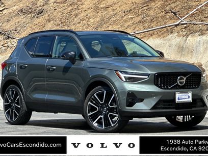 New 2026 Volvo XC40 B5 Ultra