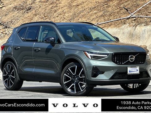 New 2026 Volvo XC40 B5 Ultra image 1