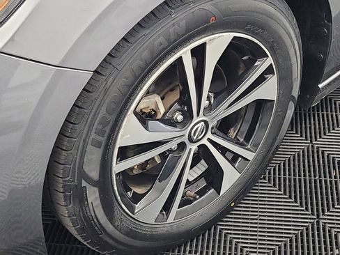 Used 2022 Nissan Sentra SV FWD image 31