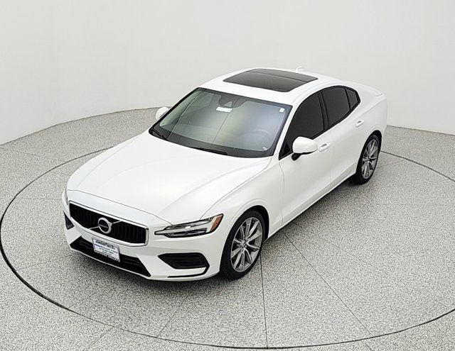 Used 2020 Volvo S60 T5 Momentum FWD image 13