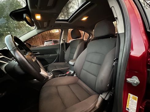 Used 2014 Chevrolet Cruze LT w/ All-Star Edition image 10