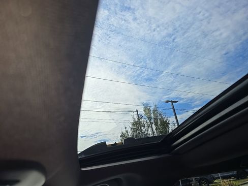 Used 2023 Subaru Outback Wilderness image 25