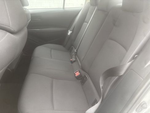 Used 2022 Toyota Corolla LE image 24