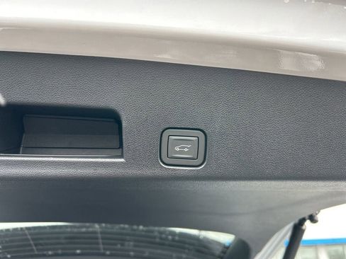 New 2026 Chevrolet Traverse LT w/ Sun and Wheel Package image 31