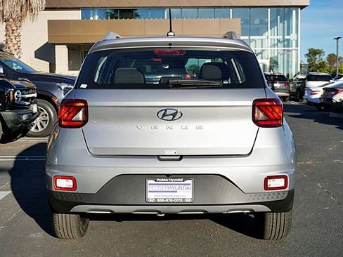 New 2026 Hyundai Venue SEL image 10