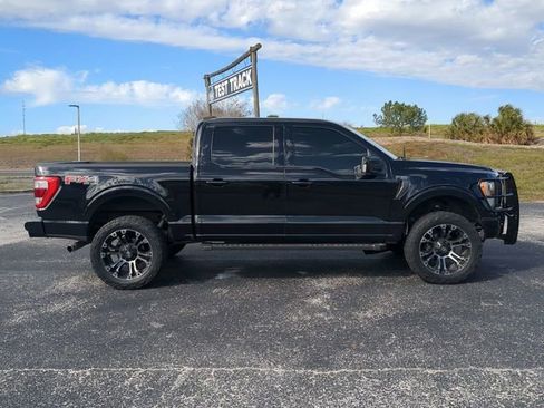 Used 2022 Ford F150 Lariat image 4