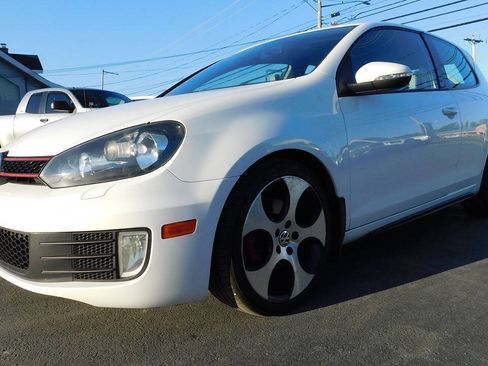 Used 2013 Volkswagen GTI 2-Door FWD image 28