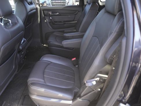 Used 2017 Chevrolet Traverse Premier image 12