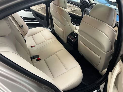 Used 2011 BMW 535i Sedan image 20