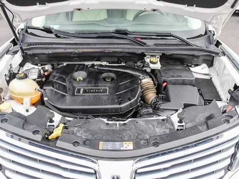 Used 2017 Lincoln MKC Reserve image 28