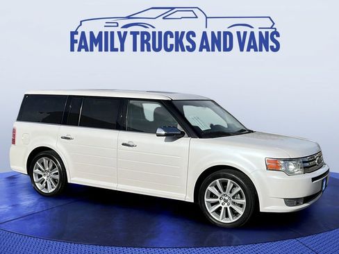 Used 2011 Ford Flex Limited w/ Rapid Spec Order Code image 8